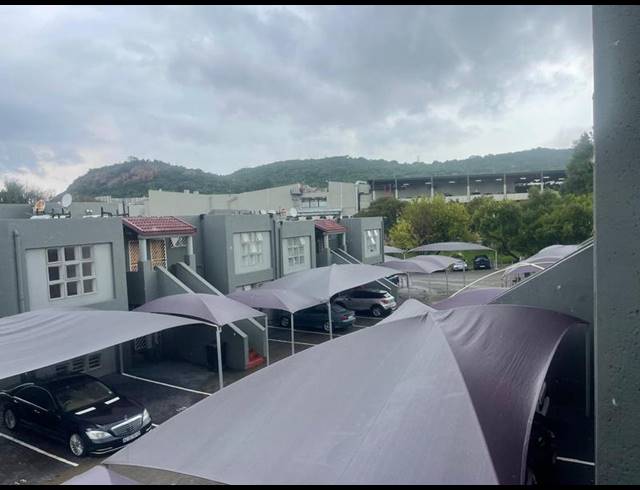 2 BEDROOM TOWNHOUSE FOR SALE IN MULBARTON